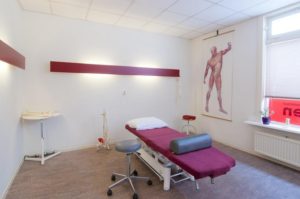 praktijk-hoograven-fysiotherapie-acupunctuur-behandelkamer